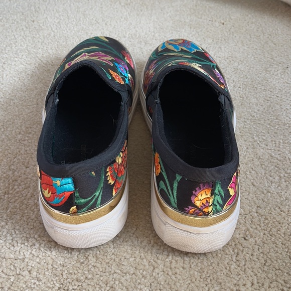 River Island Slip On Sneakers - Picture 3 of 3
